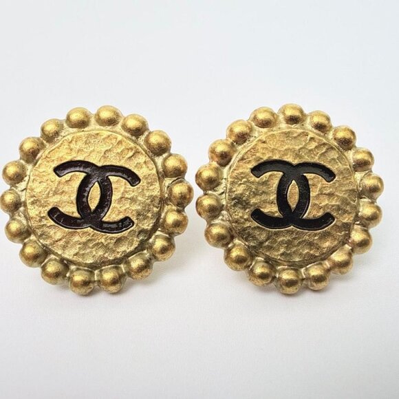 Vintage Chanel Earrings Gold CC Logo Round Button - Picture 5 of 11